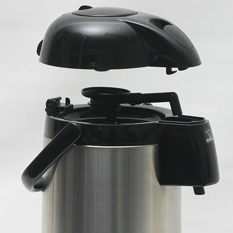 Removable lid for easy cleaning and to accommodate most commercial brewing units