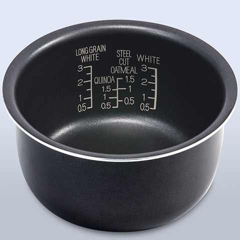 Black 2.5mm thick nonstick coated Inner Cooking Pan distributes heat evenly