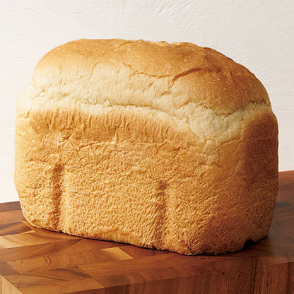 Bakes a large traditional rectangular shaped loaf