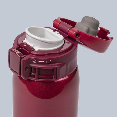 Tight fitted flip-open lid keeps beverages hotter or colder